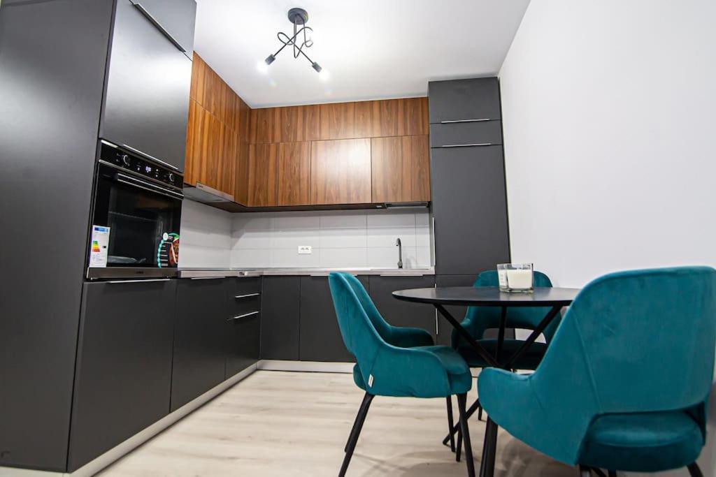 City Center Accomodation- 401 เรชิตา ภายนอก รูปภาพ